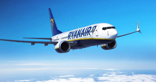 Самолет Ryanair вынужденно сел в Минске